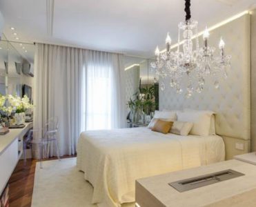 Luxurious chandeliers for your Bedroom Design feature