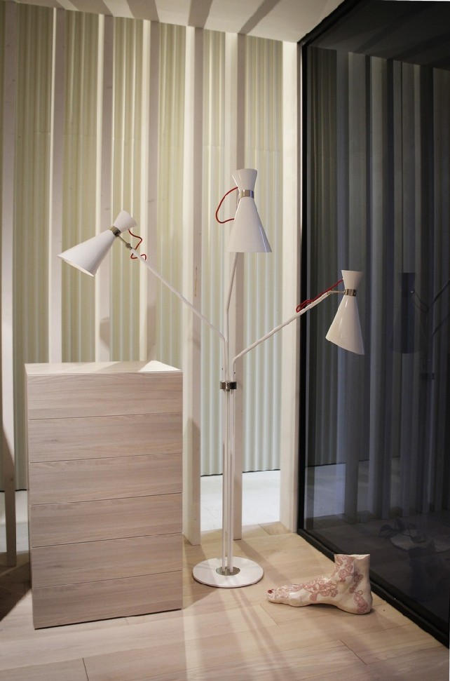 Simone floor lamp by DelightFULL