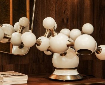 White Atomic table lamp by DelightFULL