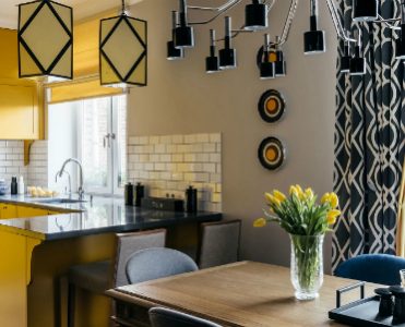 Summer Colors and Contemporary Lighting in a Moscow Flat