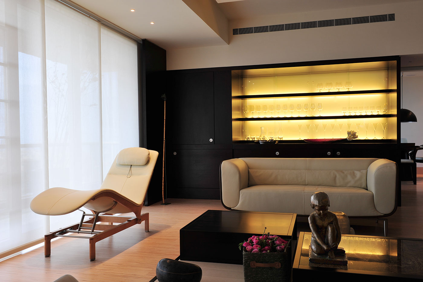 Obegi Home: Discover The Bold Luxurious Interior Designs!