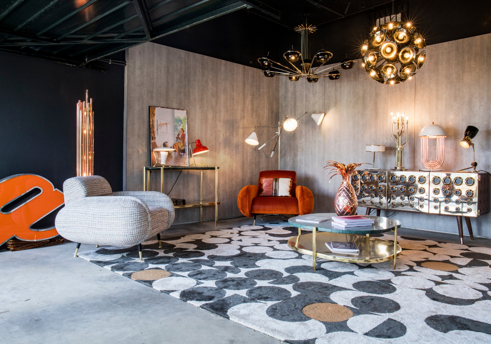 Hot This Week ? Exclusive New Pictures of Mid-Century Covet Valley